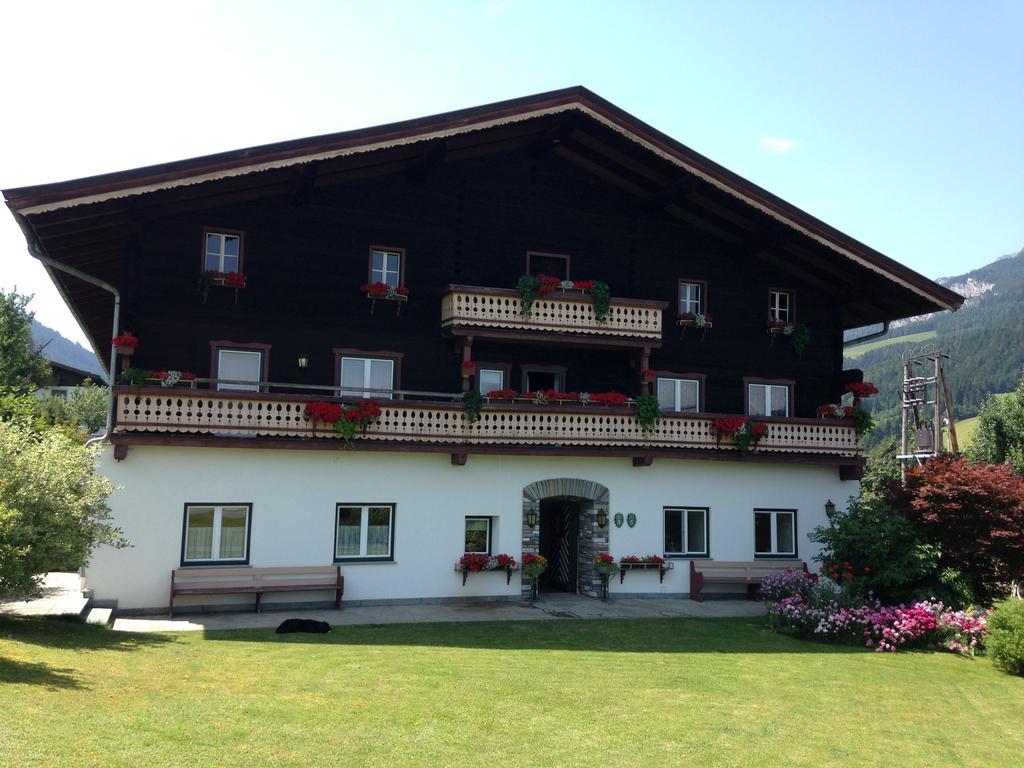 Pfindlhof Bed & Breakfast Leogang Eksteriør bilde